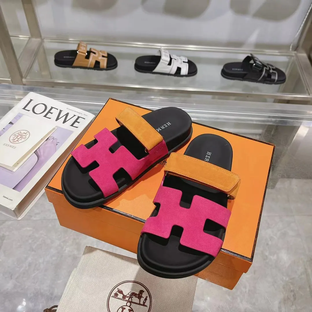 👟👟Ex-factory price 480👟👟 H Home HERMES's recently popular Erjiu shoes - classic style. [Fireworks][Fireworks][Fireworks][Fireworks][Fireworks][Fireworks] Sandals, paired with various colorful socks, are popular. ✅Upper: imported mixed sheepskin, deerskin ✅Inner: imported mixed sheepskin ✅Outsole: T👟👟Ex-factory price u non-slip and wear-resistant outsole ✅Number of codes: 35-41
